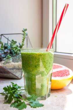 Greyfurt ile Yeşil Smoothies