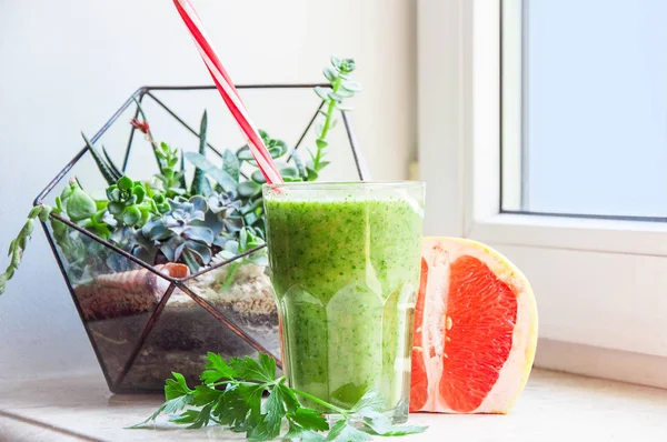 Greyfurt ile Yeşil Smoothies