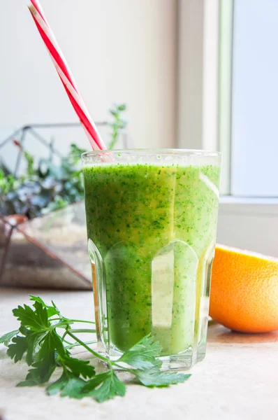 Greyfurt ile Yeşil Smoothies