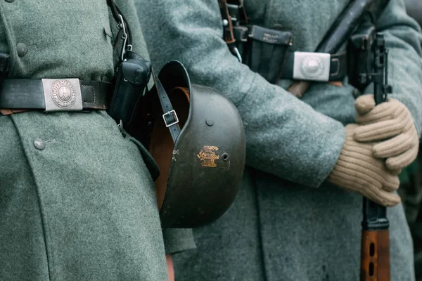 Uniformes capacete soldado alemanha segunda guerra mundial — Fotografia de Stock