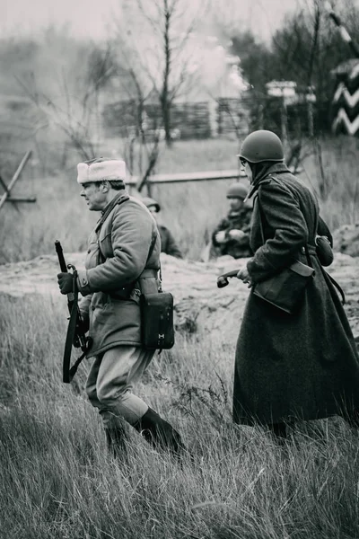 Soldados do exército soviético da Segunda Guerra Mundial. Gomel, Bielorrússia — Fotografia de Stock