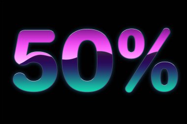 Mor, mavi, pembe degradeler parlak renkler % 50 indirim, promosyon satış yüzde parlak neon işareti siyah arka plan, teklif etiket üzerine yapılmış.