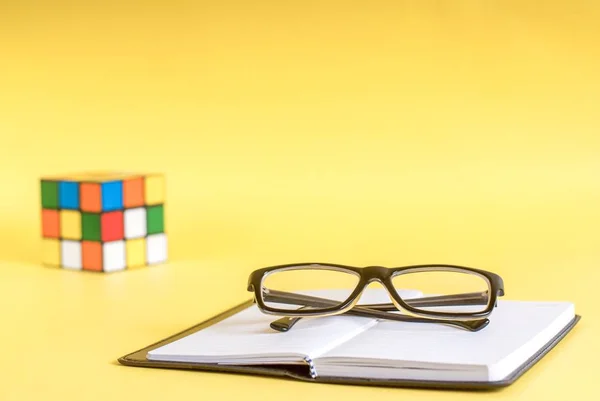 Cubo Rubik Giallo — Foto Stock