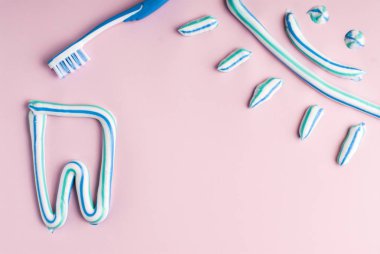 diş fırçası ve diş macunu ile diş temizleme kavramı