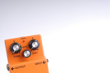 Gitar efekt pedal. Distortion pedal.