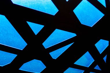 Siyah mavi soyut geometrik şekiller. Soyut Mavi ışık şekilleri. Arka plan.