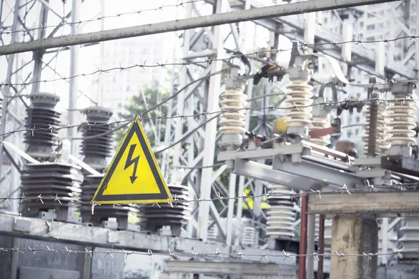 Yüksek voltajlı elektrik santrali. Elektrik santrali.