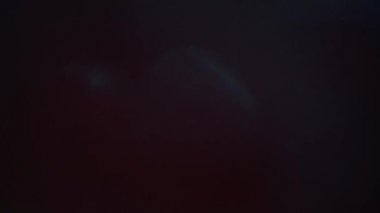 Hafif sızıntı arka plan. Işık darbeleri ve yanıyor. Bir sürü farklı renkleri ve sesleri. Işık sızıntıları - gerçek etkisi tarzında.