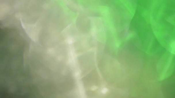 Abstracte natuurlijke achtergrond met groene en blauwe bokeh lichten. — Stockvideo