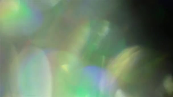 Futuristische rgb iriserende holografische elementen. Vintage holografische schittering op folie. — Stockvideo