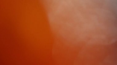 Turuncu ışık bakliyat ve parlıyor. Sıcak renk güzel ışık sızıntısı.