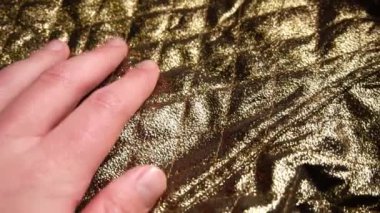 Adam güzel altın naylon polyester kumaş dokunmadan.