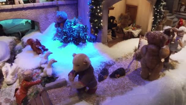 德国慕尼黑-2018年11月20日: 圣诞毛绒玩具的大型展示. — 图库视频影像