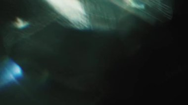Kristal bokeh, yanardöner holografik etkisi, arıza, yaratıcı arka planda 4k.