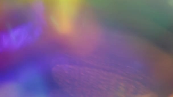 Blandning av spektral skimrande färger, abstrakt holografisk ljus läckor. — Stockvideo