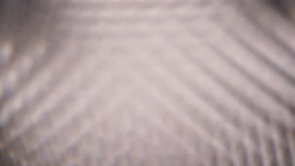 Futuristes fuites de lumière irisée, le jeu de la lumière et du verre .