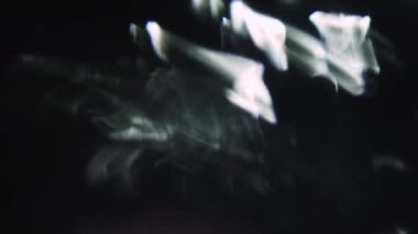 Dalga benzeri hafif bozulma, trendy arka plan, karanlık ışık.