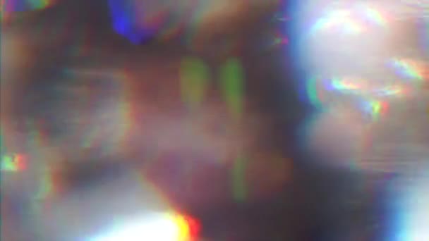 Радужные стеклянные отражения, хаотические искажения, старая концепция экрана . — стоковое видео