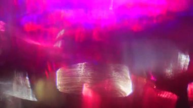 Bir kristalden geçen spektral tonun Webpunk kombinasyonu. 