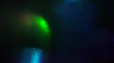 Çok renkli yanardöner dinamik nostaljik trendy ışıltılı arka plan. 