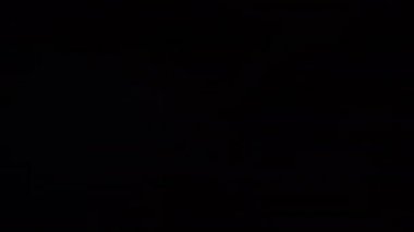 Veri ışık tünel fütüristik bilimkurgu parıldayan arka plan dönüştürme. 