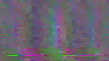 Parlak hasar fütüristik çok renkli gürültülü kombinasyonu. Kötü televizyon etkisi. Tv gürültüsü. 