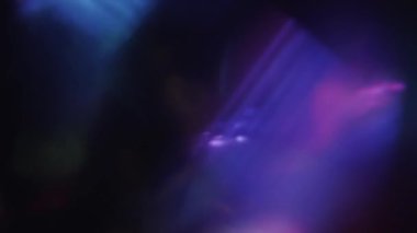 Çok renkli neon cyberpunk zarif holografik arka plan. 