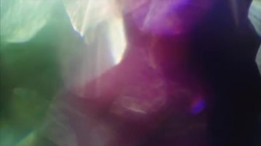 Premium spektral lens parlamaları. Moda ışık sızıntısı. Karanlık uzayda titreşen ışığın huzuru. Profesyonel televizyon projeleri için en iyisi.