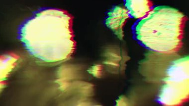 Çekici, kötü televizyon taklidi, yanardöner arka plan. Görüntüleri döndür.