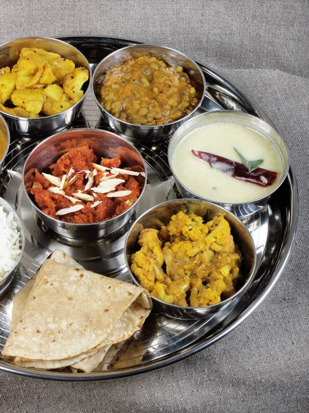 Delicious Healthy Indian Veg Food Thali Fulfill Vegetarian Meal — Stock Photo, Image