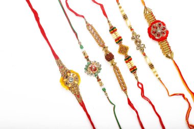 Geleneksel Hint bilezik aramalar Rakhi, kardeş Ties üzerinde kardeşler bilek Rakshabandhan bir Ocassion üzerinde