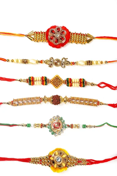 Geleneksel Hint bilezik aramalar Rakhi, kardeş Ties üzerinde kardeşler bilek Rakshabandhan bir Ocassion üzerinde