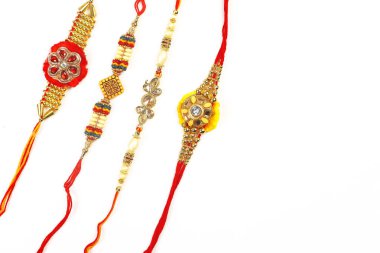 Geleneksel Hint bilezik aramalar Rakhi, kardeş Ties üzerinde kardeşler bilek Rakshabandhan bir Ocassion üzerinde