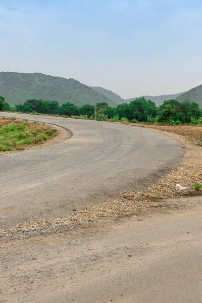 Uma Estrada Com Vista Natural Aravali Hills — Fotografia de Stock