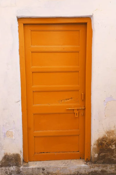 Hermosa Puerta India Color Naranja Casa — Foto de Stock
