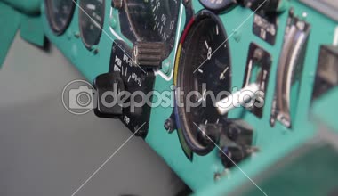 Uçuş kontrol cihazları helikopter önce hareket kokpitte pilot yapılandırma