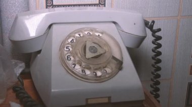 Eski telefon kadranında yakın çekim görüntüsü