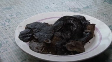 Eski masada doğal orman mantarları