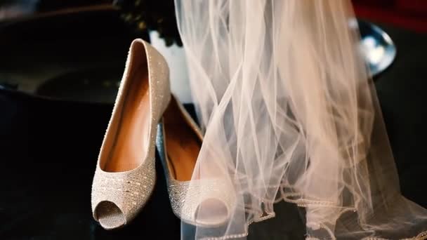Νύφη Φορέματα Παπούτσια Γάμου — Αρχείο Βίντεο
