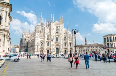 Milan, İtalya - 29 Mayıs 2018: Milano Katedrali'ne Meydanı'ndan.