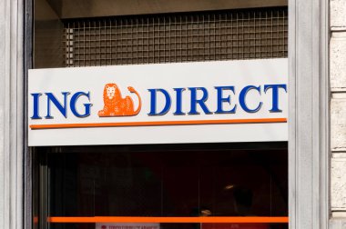 Milan, İtalya - 29 Mayıs 2018: ING Direct logo ve işareti office Milano.