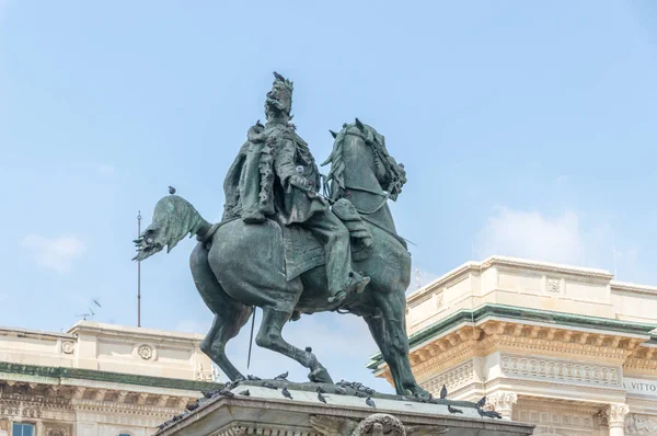 Paardensport Monument Aan Koning Victor Emmanuel Het Plein Van Duomo — Stockfoto