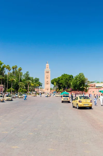 Marrakesz Maroko Czerwca 2018 Widok Meczet Kutubijja Placu Jemaa Fnaa — Zdjęcie stockowe