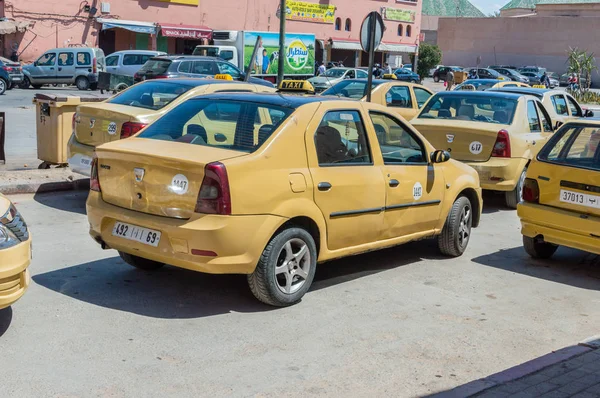 Μαρακές Μαρόκο Ιουνίου 2018 Κίτρινο Ταξί Στην Πόλη Μαρακές — Φωτογραφία Αρχείου