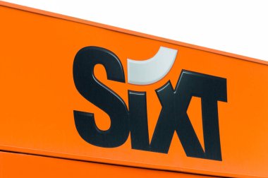 Barselona, İspanya, 10 Haziran 2018: Sixt, Logo. Sixt bir Avrupa çokuluslu araba kiralama şirketidir.
