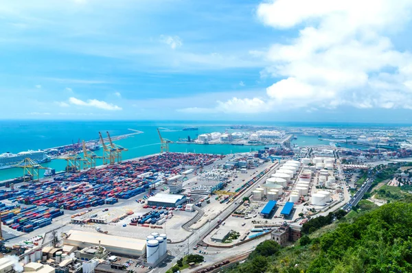 西班牙巴塞罗那 2018年6月8日 西班牙巴塞罗那海运货物港 — 图库照片