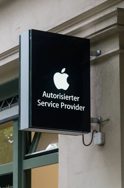 Berlin Germany August 2018 Commercial Sign Apple Authorised Service Provider — Stock Photo, Image