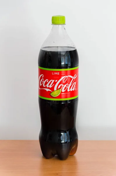 Pruszcz Gdanski Polsko Září 2018 Láhev Coca Cola Limetkové Aroma — Stock fotografie