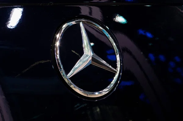 Gdansk Polonia Diciembre 2018 Logo Merceds Benz Coche Negro Mercedes — Foto de Stock