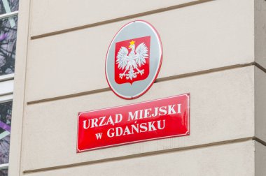 Gdansk, Polonya - 25 Ocak 2019: İşareti Belediye Binası, Gdansk Lehçe dil.
